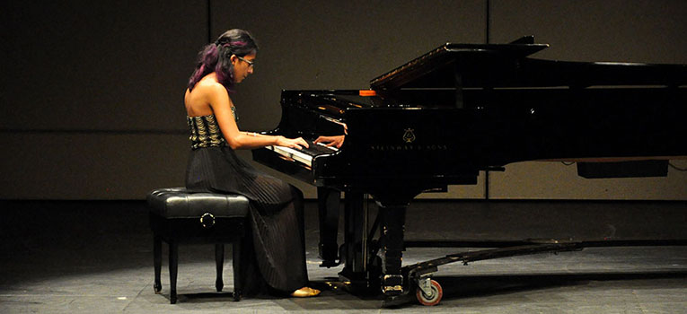 impulsa-universidad-de-guanajuato-el-primer-concurso-nacional-piano