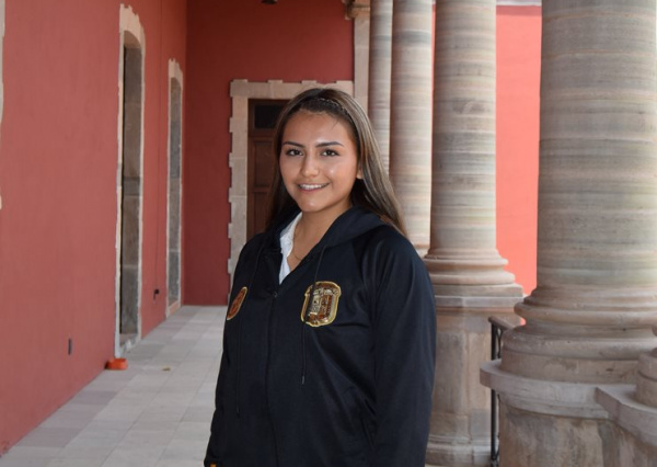 Itzel Soto, conjuga la ingeniería y el deporte en la UG 