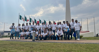 Estudiantes de DICIS conocen la ciencia y tecnología del espacio en la Feria Aeroespacial de México 