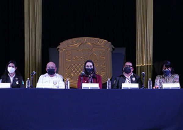 Con apoyo del Instituto Nacional de Migración, se capacitan en la UG en temas migratorios