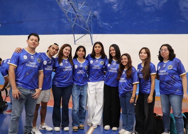 Deportistas del Campus Guanajuato reciben uniformes para la XVI Olimpiada Universitaria 