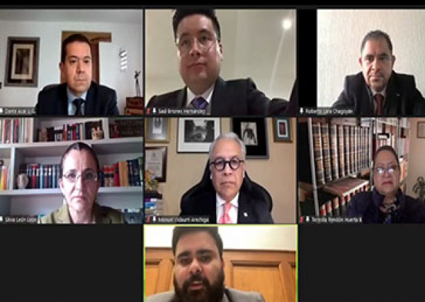 Se presenta en la UG nueva producción editorial del Mtro. Lara Chagoyán 