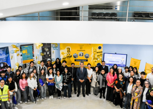 Comunidad estudiantil de nivel medio superior de la UG conoce de viva voz a la oferta educativa del Campus León