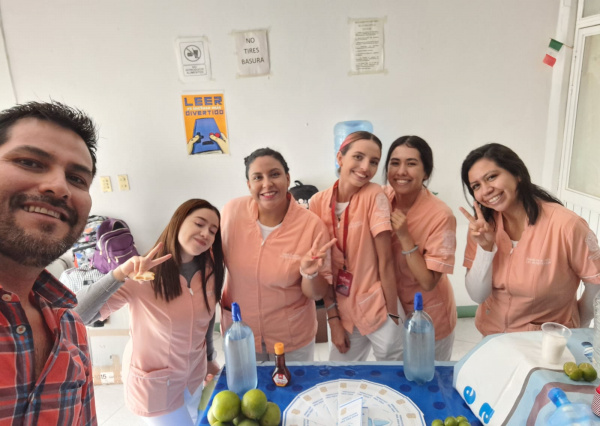 Equipo UG destaca impacto en la salud al consumir agua 