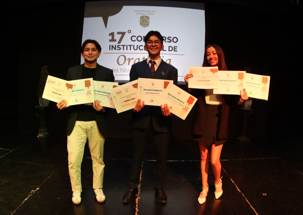 Celebran el 17 Concurso de Oratoria del Colegio del Nivel Medio Superior 
