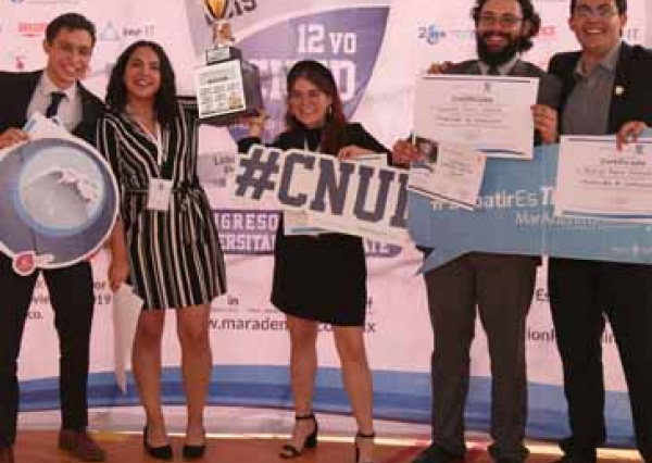 Equipo de Debate de la UG gana competencia nacional y representará a México ante la ONU