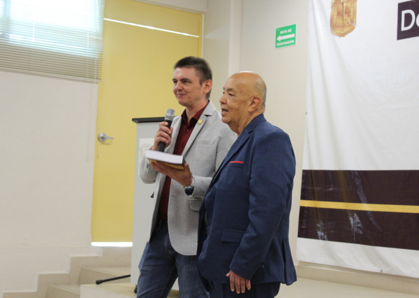 Inspiran a emprender e innovar en el VIII Seminario de Gestión Empresarial de la UG en Yuriria 