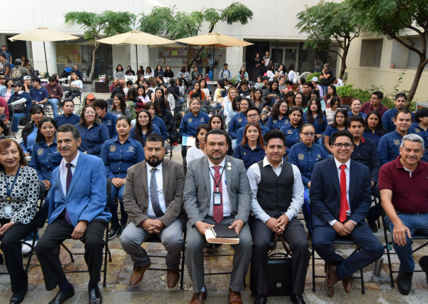 Gremio veterinario organiza triple celebración en UG Irapuato para recibir a estudiantes de nuevo ingreso 