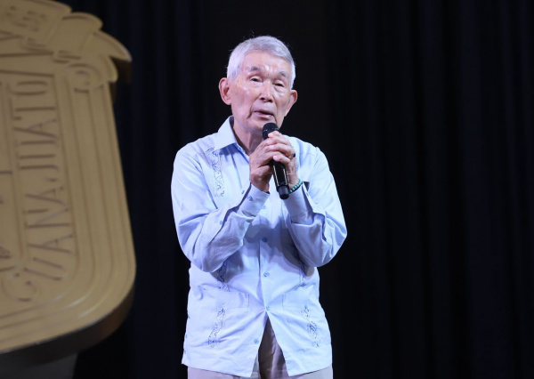 UG recibe a Yasuaki Yamashita, sobreviviente del ataque a Nagasaki