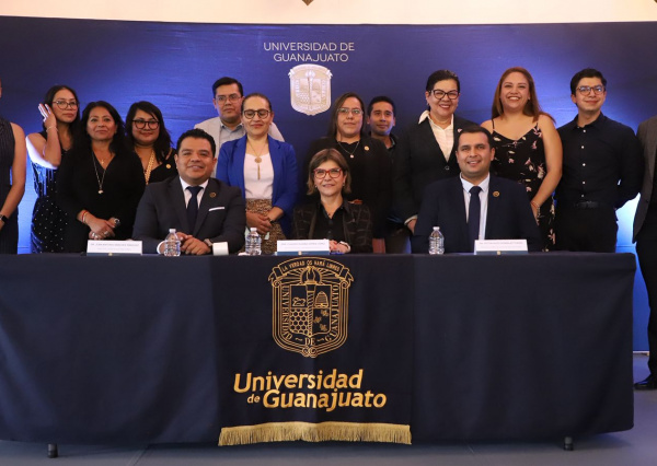 Rinden protesta nuevos titulares de las direcciones de las ENMS de Guanajuato, Celaya y Moroleón