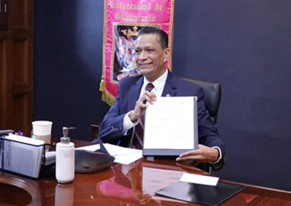 UG firma convenio con 14 universidades para fortalecer la justicia universitaria