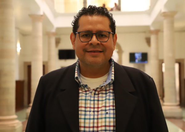 Las personas extranjeras son seres humanos y deben ser respetadas en sus derechos fundamentales: investigador UG