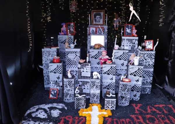 UG “Vive la Muerte