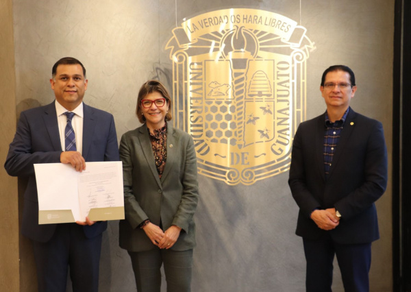 Designan al Dr. Héctor Fabián Gutiérrez Rangel Director de la División de Ciencias Económico Administrativas de la UG