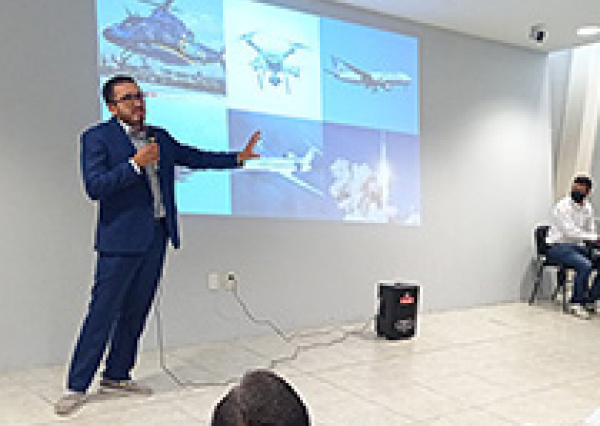 Propician que jóvenes enfoquen su talento en la industria aeroespacial