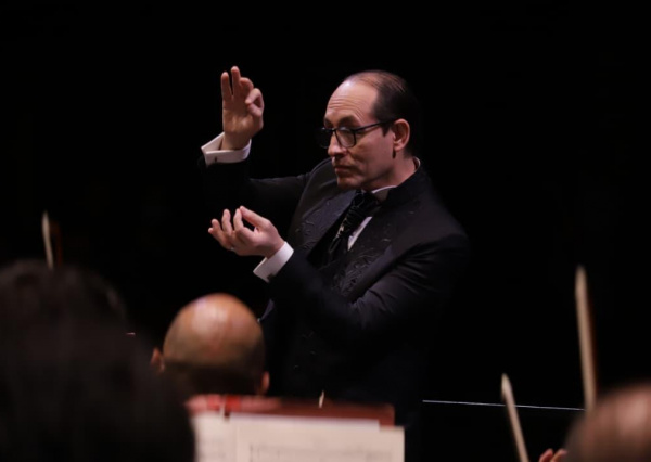 La OSUG presentó un encuentro sinfónico entre el romanticismo europeo y el legado musical latinoamericano
