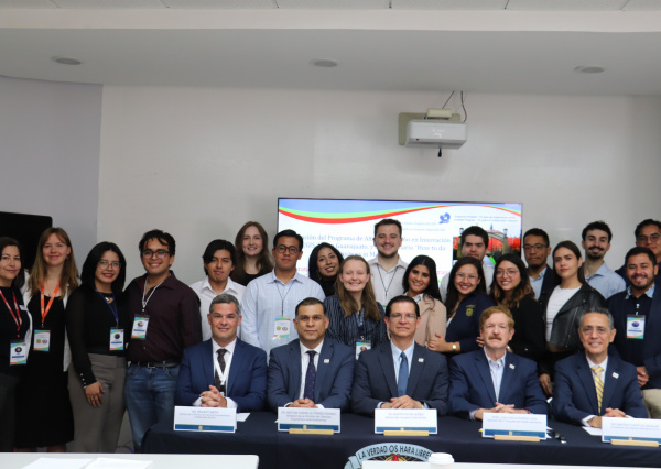 Con Seminario de Negocios, comienza intercambio académico entre la UG y la SOU