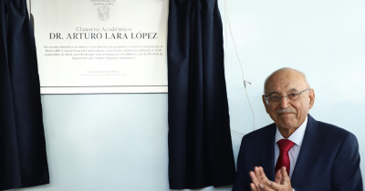 Honran legado del Dr. Arturo Lara; Biblioteca de la DICIS ahora lleva su nombre
