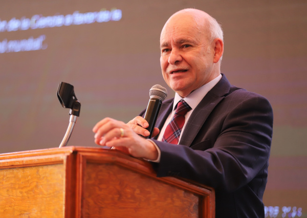 Con un análisis del Dr. Eduardo Sojo sobre el progreso de los ODS, comienza congreso internacional en la UG