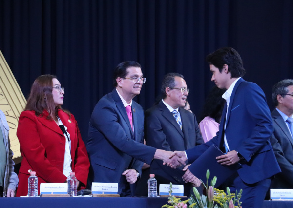 Egresa nueva generación de profesionales de las Ciencias Naturales y Exactas del Campus Guanajuato