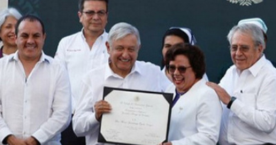 En el Día de la Enfermera, el gobierno federal reconoce a la Dra. Ma. Guadalupe Ojeda, ex rectora del Campus Celaya-Salvatierra