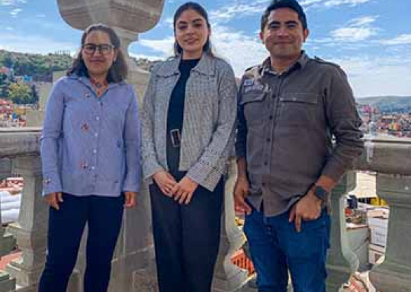 Estudiantes del nivel medio superior comparten su compromiso con el entorno en concurso de video 