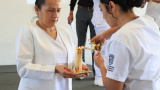 Estudiantes de la Licenciatura en Enfermería y Obstetricia reciben “la luz del conocimiento” en la ceremonia de Pase de la luz