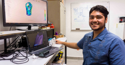 Estudiante de la UG crea soluciones ortopédicas con herramientas de la industria 4.0