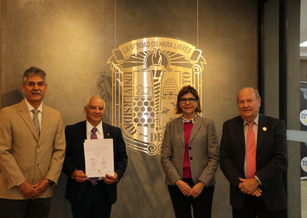 Designan al Dr. Modesto Antonio Sosa Aquino Director de la División de Ciencias e Ingenierías de la UG