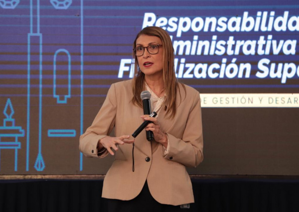 Impulsa UG capacitación en procedimientos de adquisiciones y administración de recursos públicos