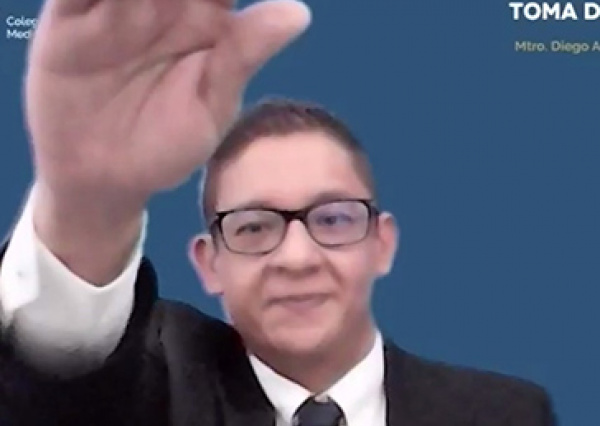 Apertura al diálogo y a la atención, ofrece el Mtro. Diego Nicasio al rendir protesta como Director de la ENMS Centro Histórico León