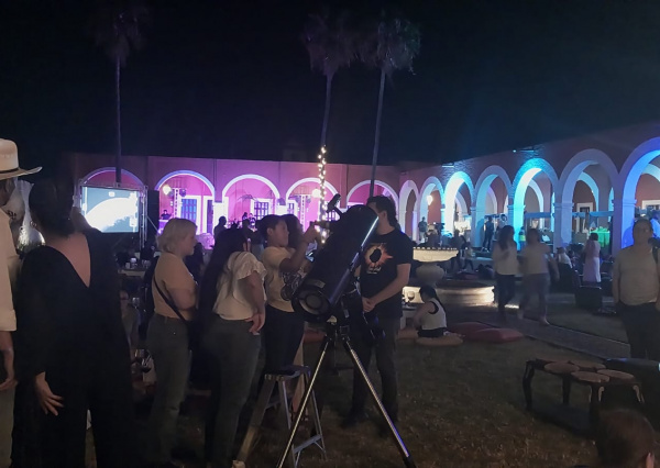 Participa comunidad UG en “Festival de las Estrellas”