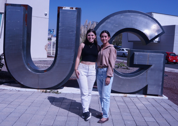 Médicas de la Universidad de Guanajuato destacan en importantes congresos de salud en Asia