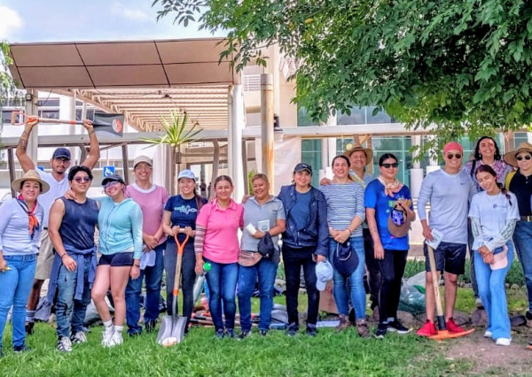 Se realiza la 1a jornada de la Reforestación de espacios UG 2024, en el Campus León