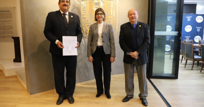 Designan al Dr. Roberto Godínez López Director de la División de Ciencias Sociales y Administrativas de la UG 