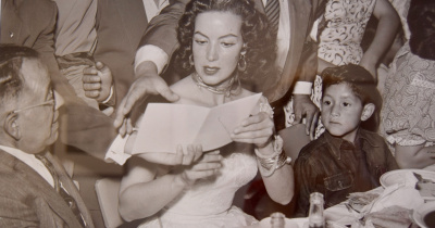 En UG Irapuato admiran la colección itinerante 