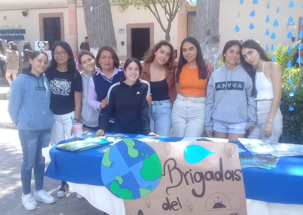 La ENMS de San Luis de la Paz realiza su segunda Feria de Servicio Social