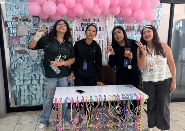 Realizan Feria de Servicio Social en la ENMS Moroleón