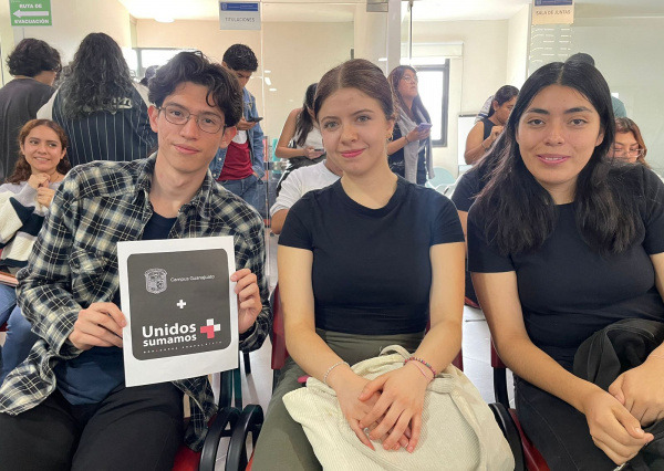 Comunidad estudiantil UG dona vida en “Donación altruista de sangre