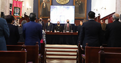 Conmemoran 50 aniversario de egreso de Licenciatura de Abogado y Notario Público de la UG