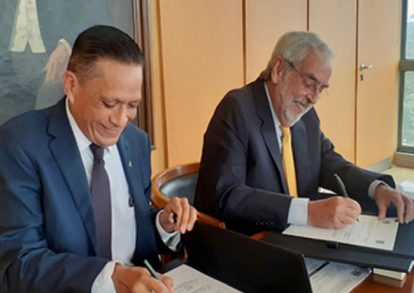 UG y la UNAM suman esfuerzos para crear la cátedra “Educación para el desarrollo social” 