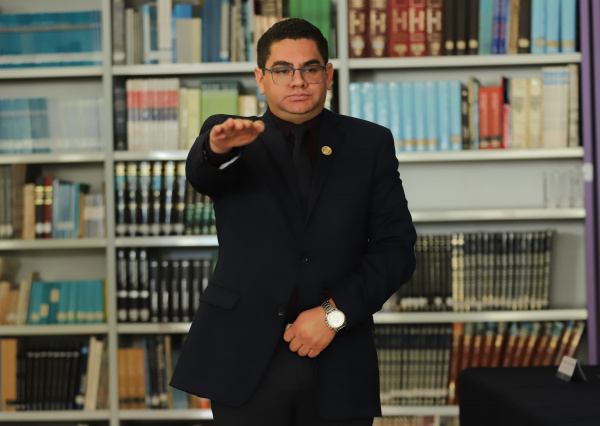 Rinde protesta como Director de la ENMS Silao el Mtro. Cruz Alberto Gaona Contreras