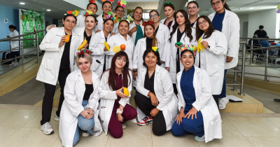 La UG inaugura la Feria de Salud para Personas Adultas Mayores en el Campus León