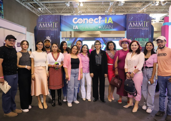 Participa Rectora General de la UG en la Cumbre Empresarial AMMJE 2024