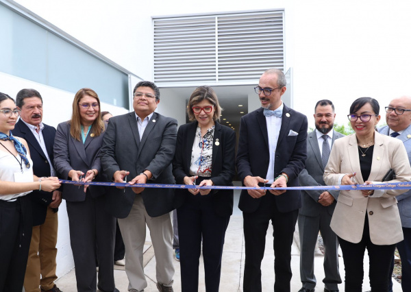 Inauguran espacios en la sede Janicho de la UG