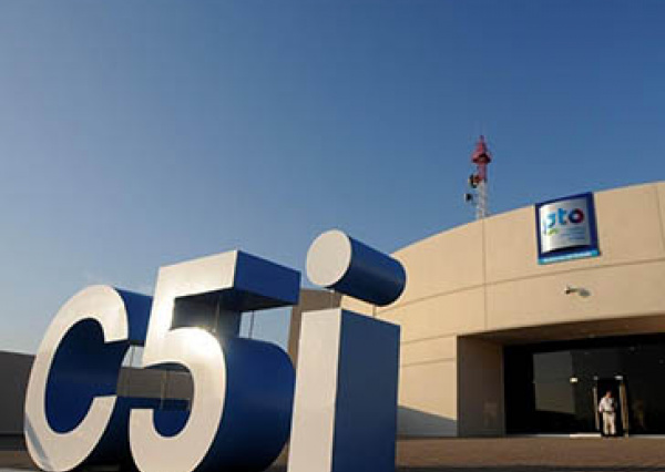 Autoridades estatales y de la UG dialogan con estudiantes en torno a la problemática de inseguridad