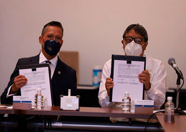 Firman autoridades universitarias convenio sobre la Revisión del Contrato Colectivo de Trabajo de la ASTAUG 