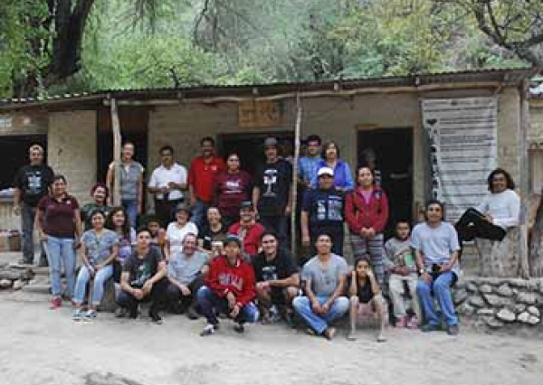 UG realiza noche astronómica junto a pobladores de Xichú