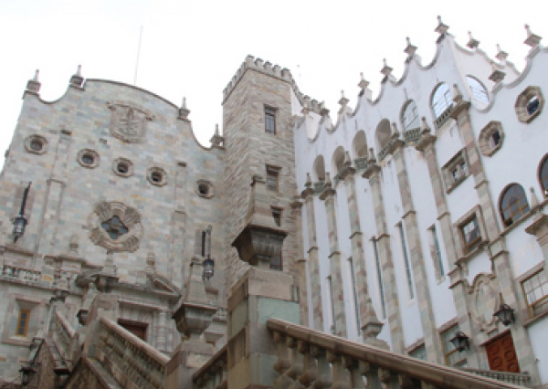 Universidad de Guanajuato refrenda su compromiso con el pleno respeto a los derechos humanos