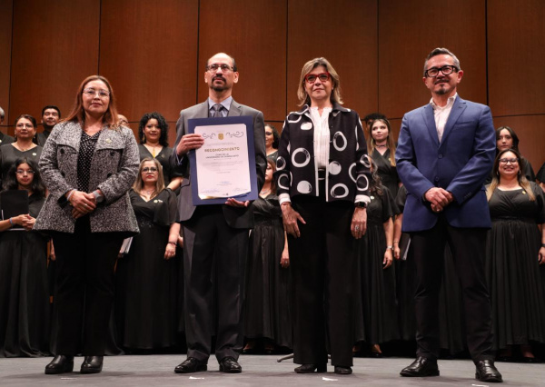 Con el Teatro Juárez como escenario, celebran 50 años del Coro de la Universidad de Guanajuato
